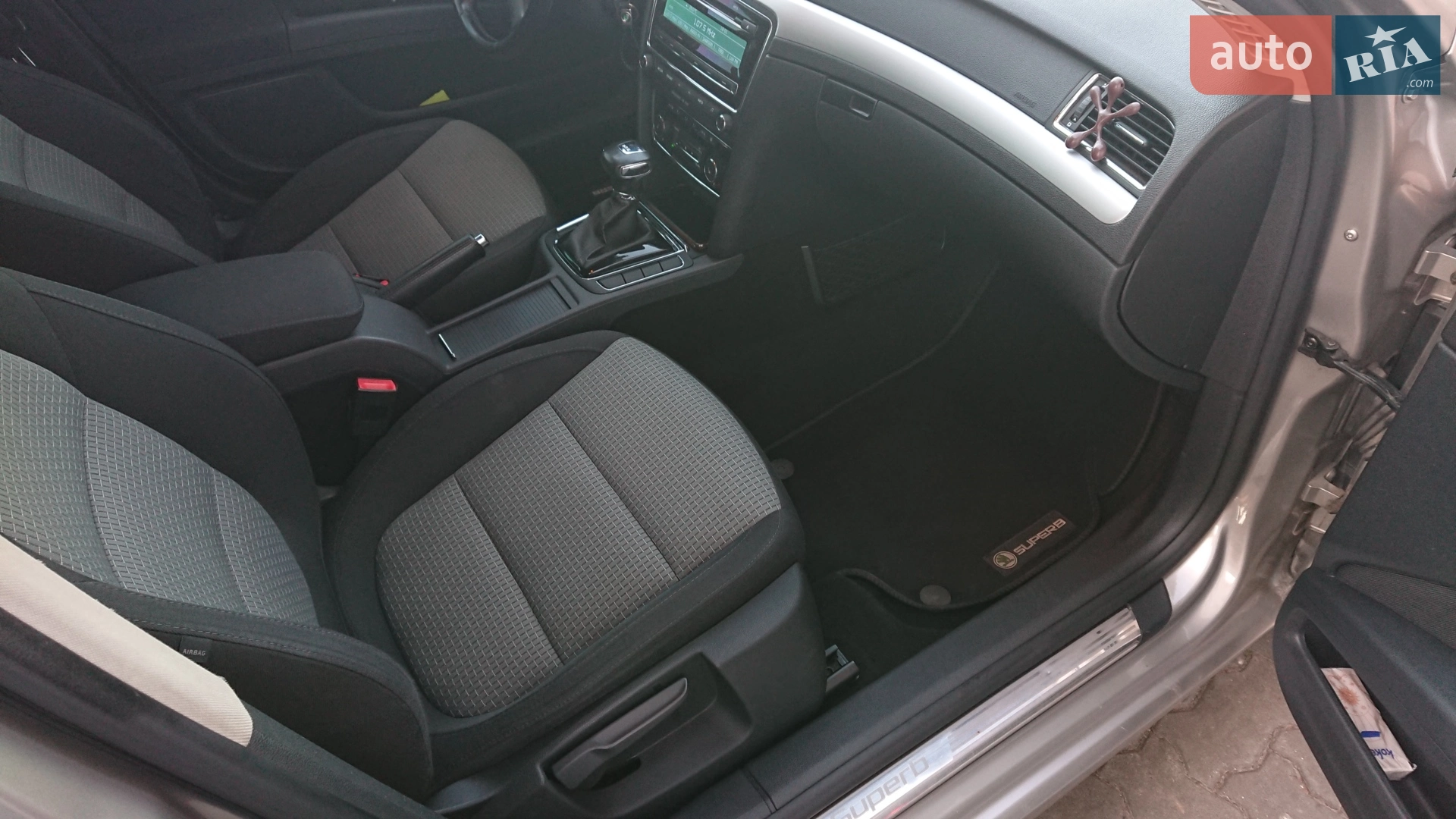 2011 Skoda Superb - мініатюра 18