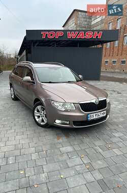 Універсал Skoda Superb 2012 в Старокостянтинові