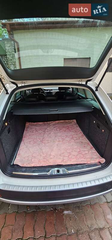 Універсал Skoda Superb 2012 в Тернополі