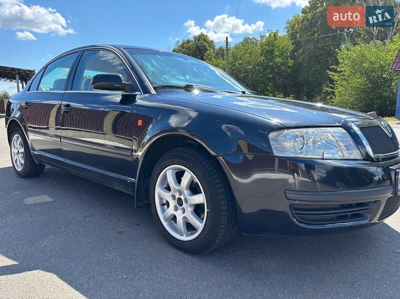 Лифтбек Skoda Superb 2004 в Христиновке фото Лифтбек Skoda Superb 2004 в Христиновке