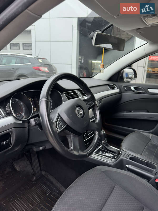 Ліфтбек Skoda Superb 2014 в Києві
