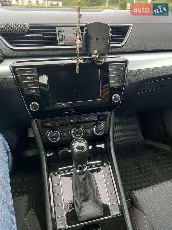 Універсал Skoda Superb 2015 в Львові фото 8 Універсал Skoda Superb 2015 в Львові