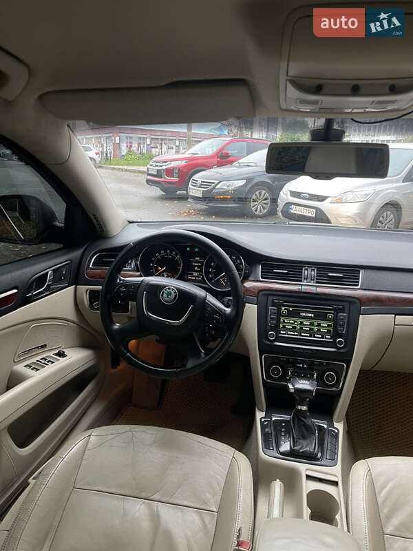 Лифтбек Skoda Superb 2009 в Киеве