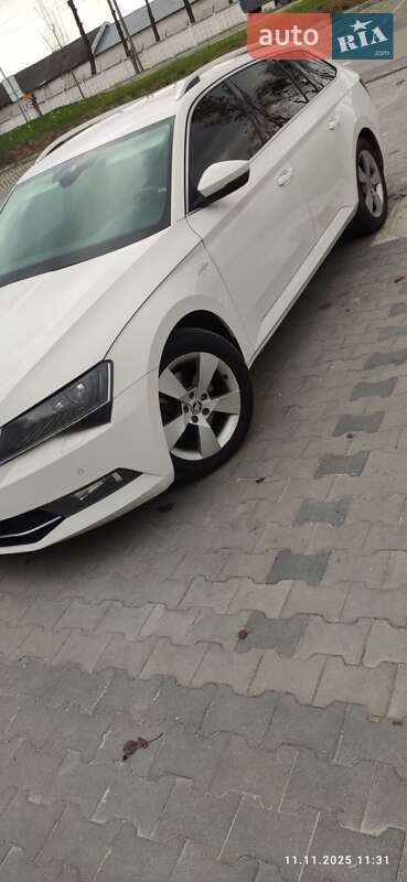 Універсал Skoda Superb 2018 в Львові