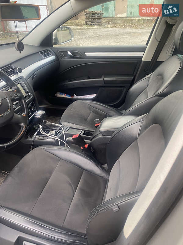 Універсал Skoda Superb 2012 в Тернополі