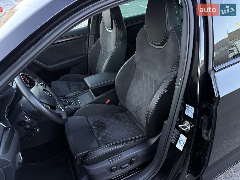 Універсал Skoda Superb 2020 в Мукачевому