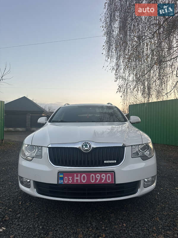Універсал Skoda Superb 2012 в Ковелі