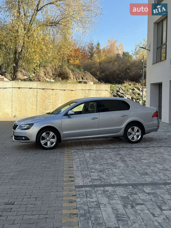 Ліфтбек Skoda Superb 2014 в Ужгороді фото 10 Ліфтбек Skoda Superb 2014 в Ужгороді