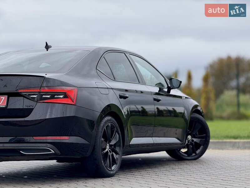 Лифтбек Skoda Superb 2021 в Луцке