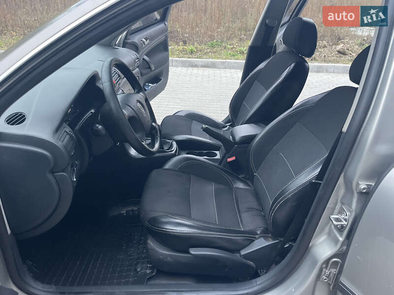 Ліфтбек Skoda Superb 2007 в Рівному