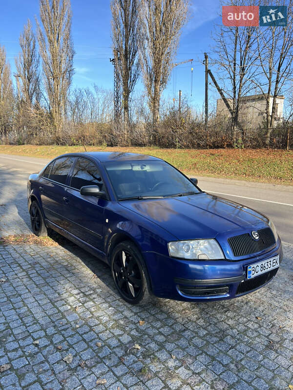 Ліфтбек Skoda Superb 2003 в Львові фото Ліфтбек Skoda Superb 2003 в Львові