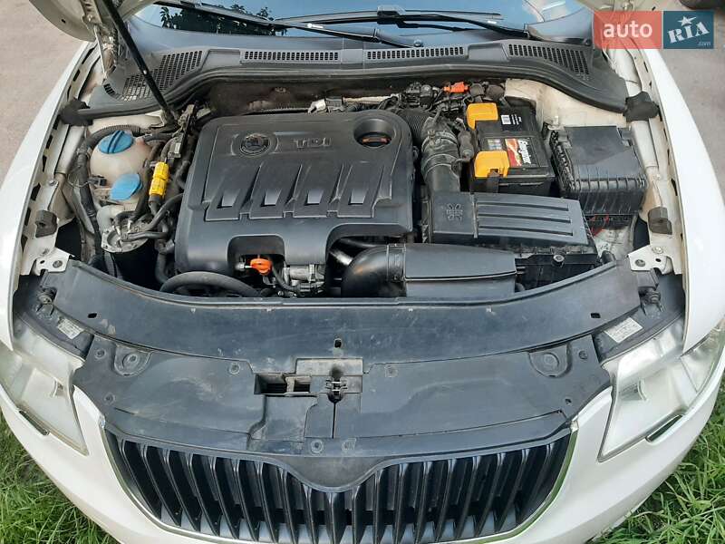 Универсал Skoda Superb 2012 в Киеве