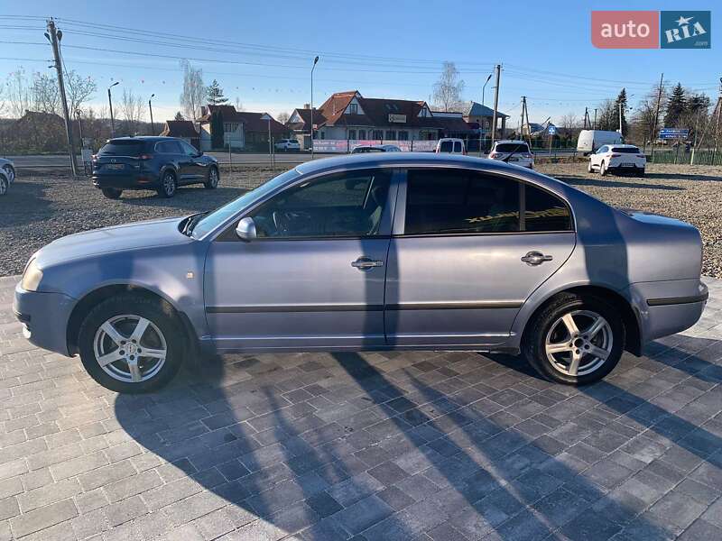 Лифтбек Skoda Superb 2005 в Коломые