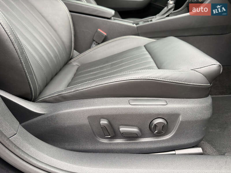 Універсал Skoda Superb 2021 в Сваляві