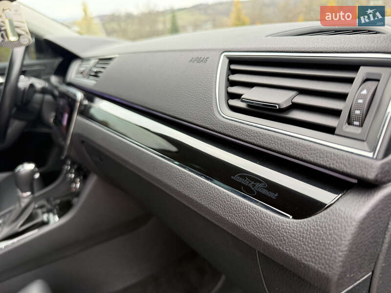 Універсал Skoda Superb 2021 в Сваляві