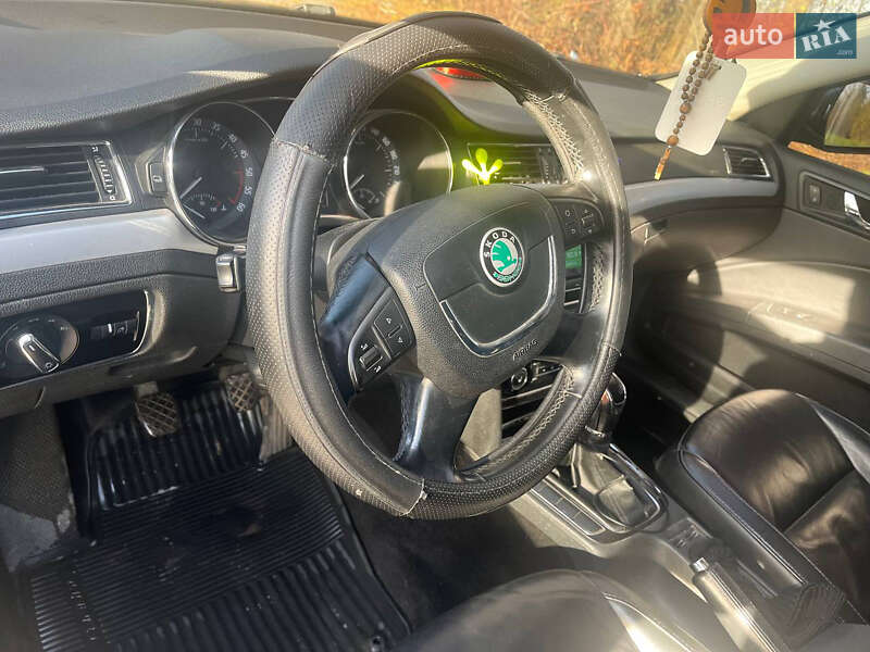 Ліфтбек Skoda Superb 2009 в Кореці фото 5 Ліфтбек Skoda Superb 2009 в Кореці