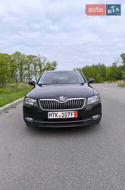 Универсал Skoda Superb 2015 в Коростене