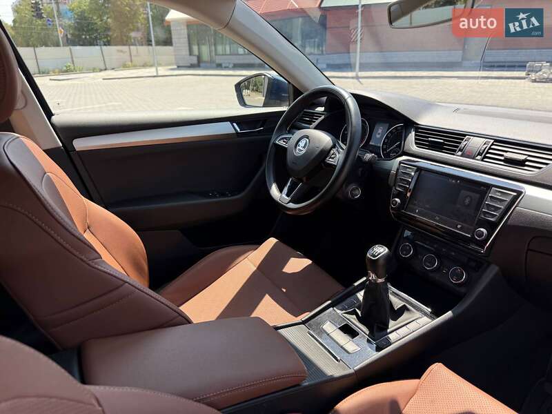 Лифтбек Skoda Superb 2015 в Кривом Роге фото 50 Лифтбек Skoda Superb 2015 в Кривом Роге