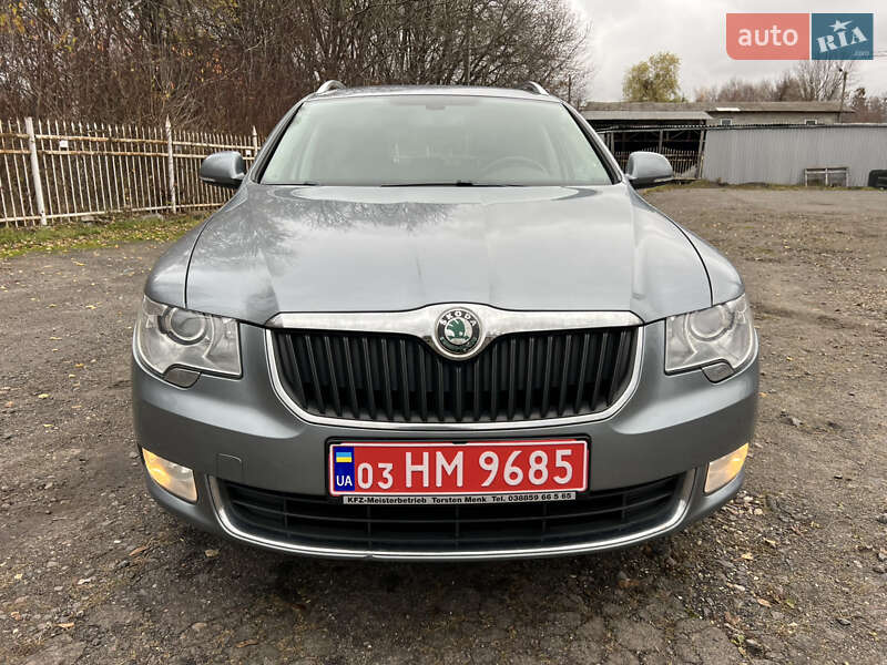 Универсал Skoda Superb 2010 в Луцке
