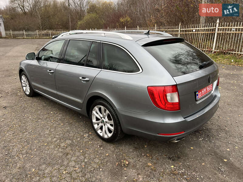 Универсал Skoda Superb 2010 в Луцке