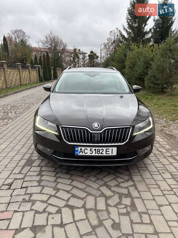 Универсал Skoda Superb 2015 в Луцке