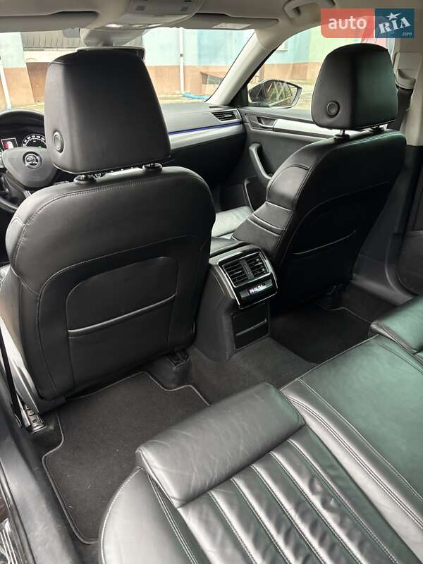 Универсал Skoda Superb 2015 в Луцке
