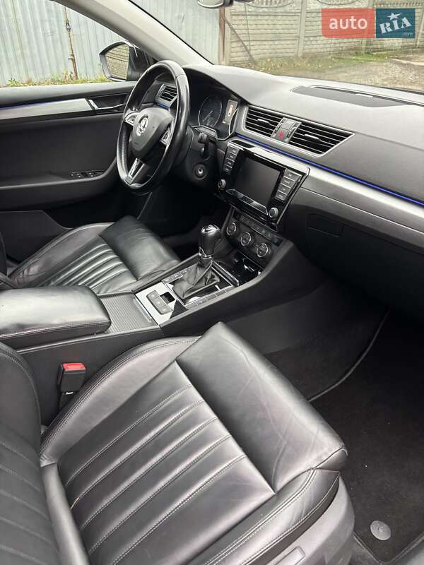 Универсал Skoda Superb 2015 в Луцке