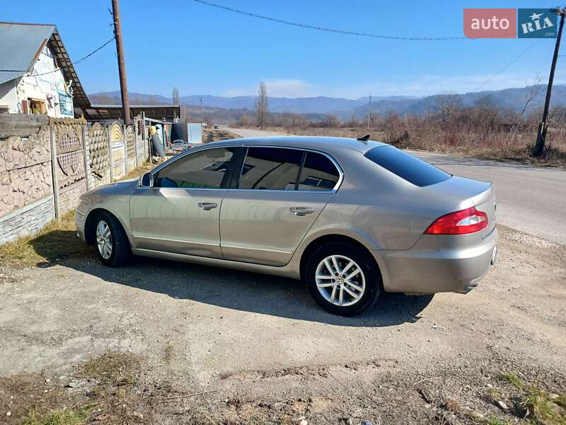 Ліфтбек Skoda Superb 2012 в Іршаві