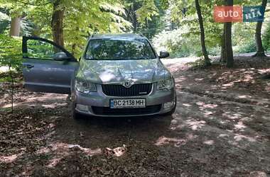 Універсал Skoda Superb 2012 в Львові