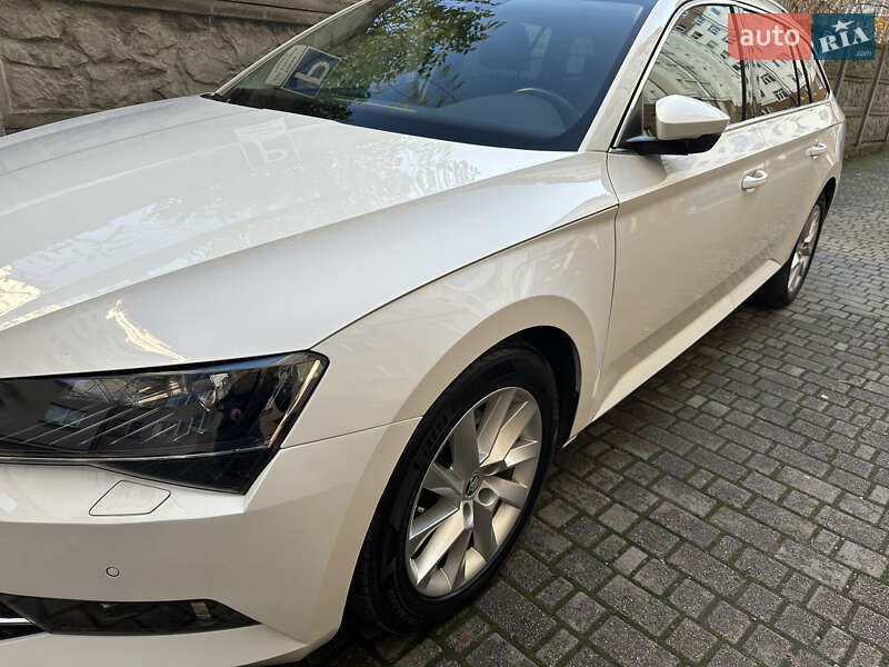 Універсал Skoda Superb 2016 в Івано-Франківську