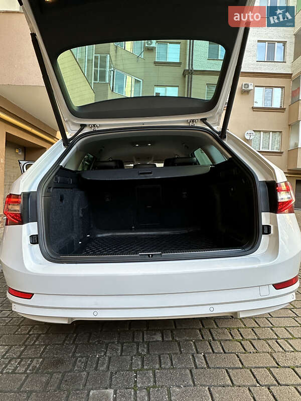 Універсал Skoda Superb 2016 в Івано-Франківську