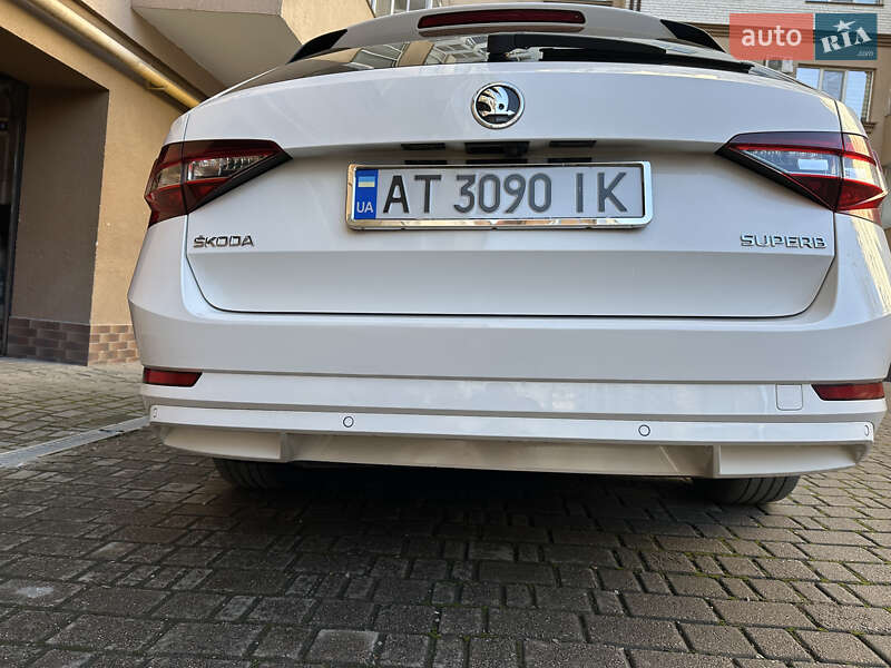 Універсал Skoda Superb 2016 в Івано-Франківську