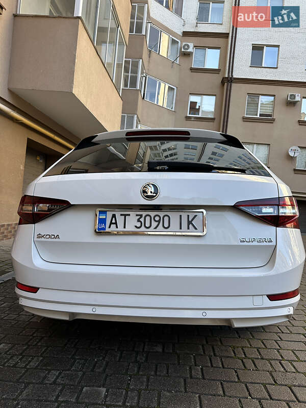Універсал Skoda Superb 2016 в Івано-Франківську