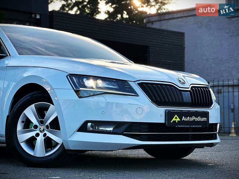 Ліфтбек Skoda Superb 2019 в Києві