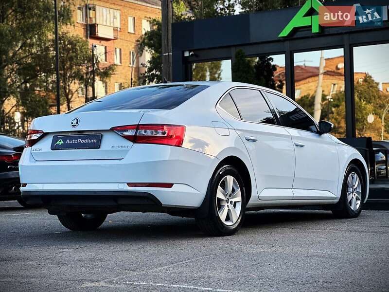Ліфтбек Skoda Superb 2019 в Києві