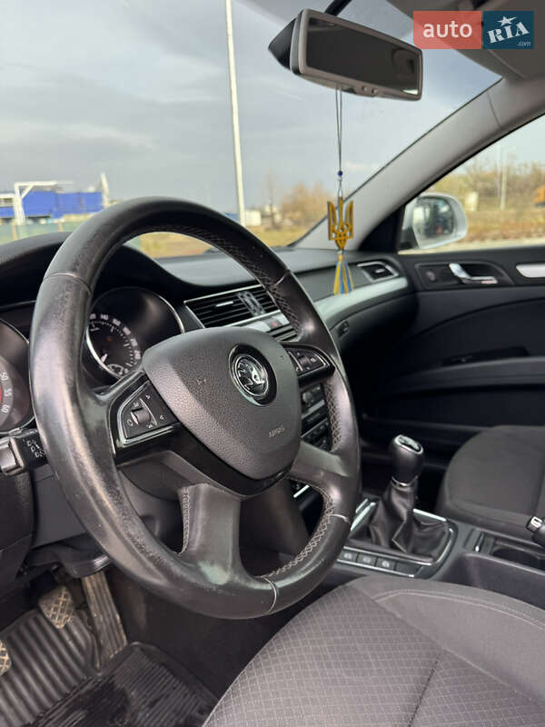 Универсал Skoda Superb 2014 в Львове фото 14 Универсал Skoda Superb 2014 в Львове
