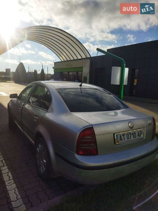 Лифтбек Skoda Superb 2006 в Тлумаче