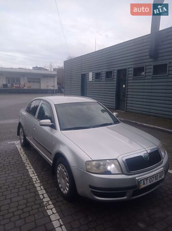 Лифтбек Skoda Superb 2006 в Тлумаче
