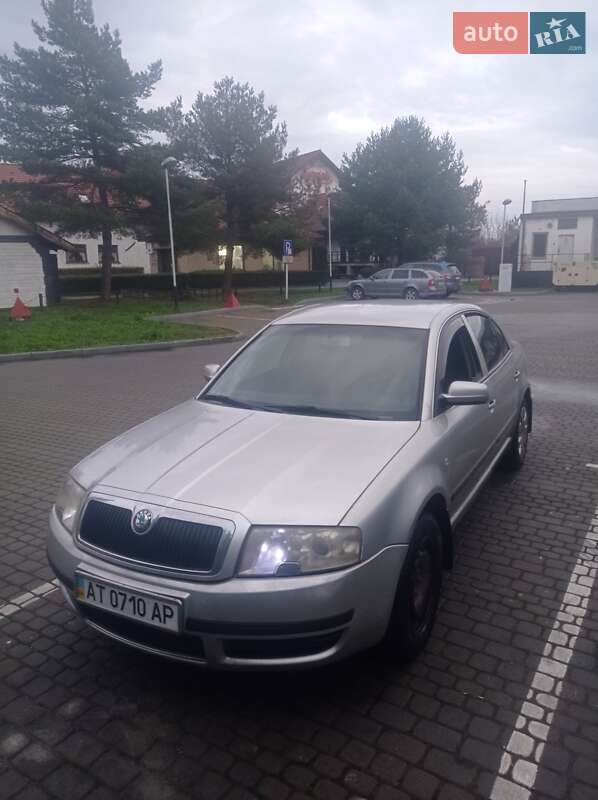 Лифтбек Skoda Superb 2006 в Тлумаче