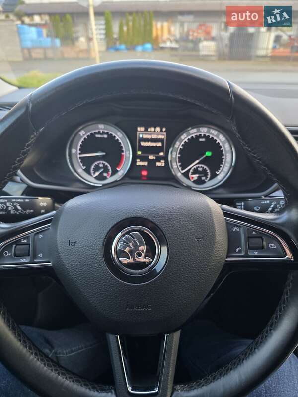 Лифтбек Skoda Superb 2016 в Мукачево