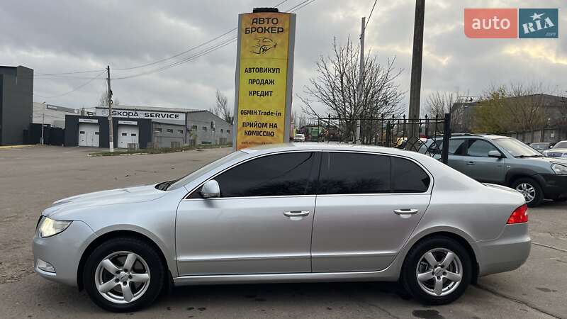 Лифтбек Skoda Superb 2012 в Николаеве