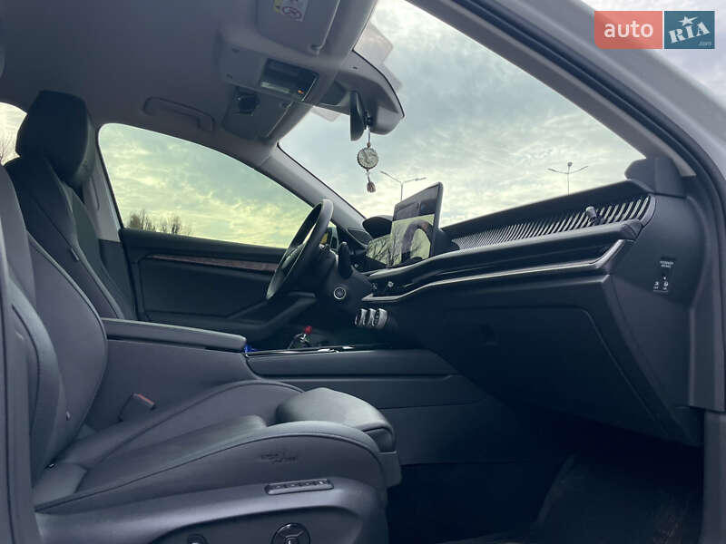 Ліфтбек Skoda Superb 2024 в Дніпрі фото 31 Ліфтбек Skoda Superb 2024 в Дніпрі