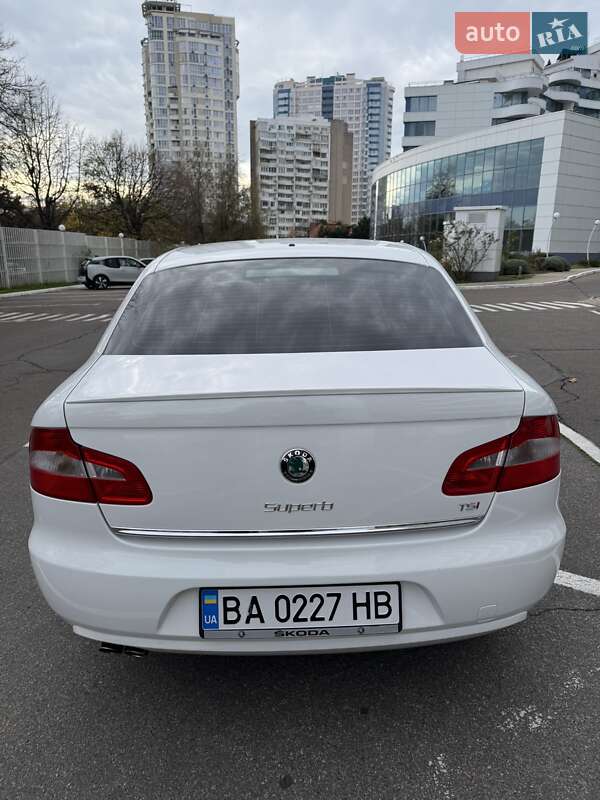 Лифтбек Skoda Superb 2012 в Одессе