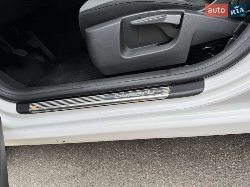 Лифтбек Skoda Superb 2012 в Одессе