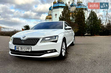 Лифтбек Skoda Superb 2016 в Кривом Роге
