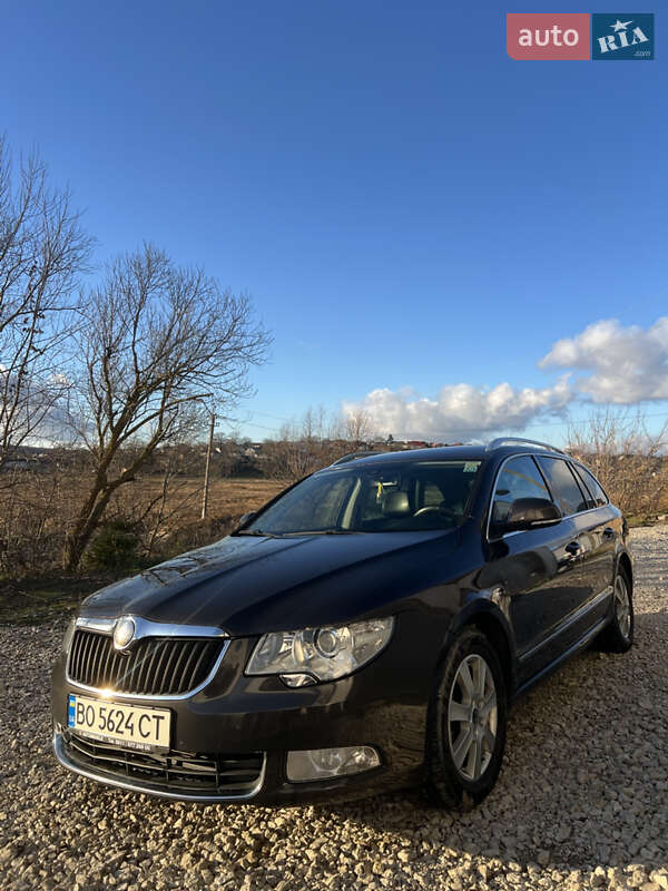 Skoda Superb 2011 Skoda Superb 2011