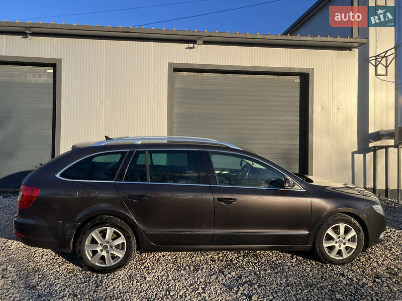 Универсал Skoda Superb 2011 в Тернополе