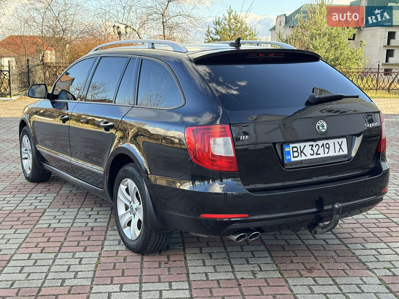 Универсал Skoda Superb 2012 в Вараше фото 15 Универсал Skoda Superb 2012 в Вараше