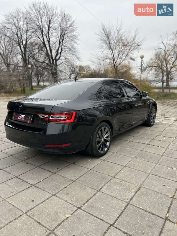 Ліфтбек Skoda Superb 2017 в Запоріжжі