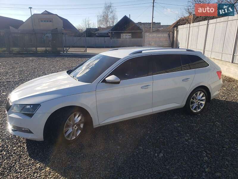 Універсал Skoda Superb 2018 в Мукачевому